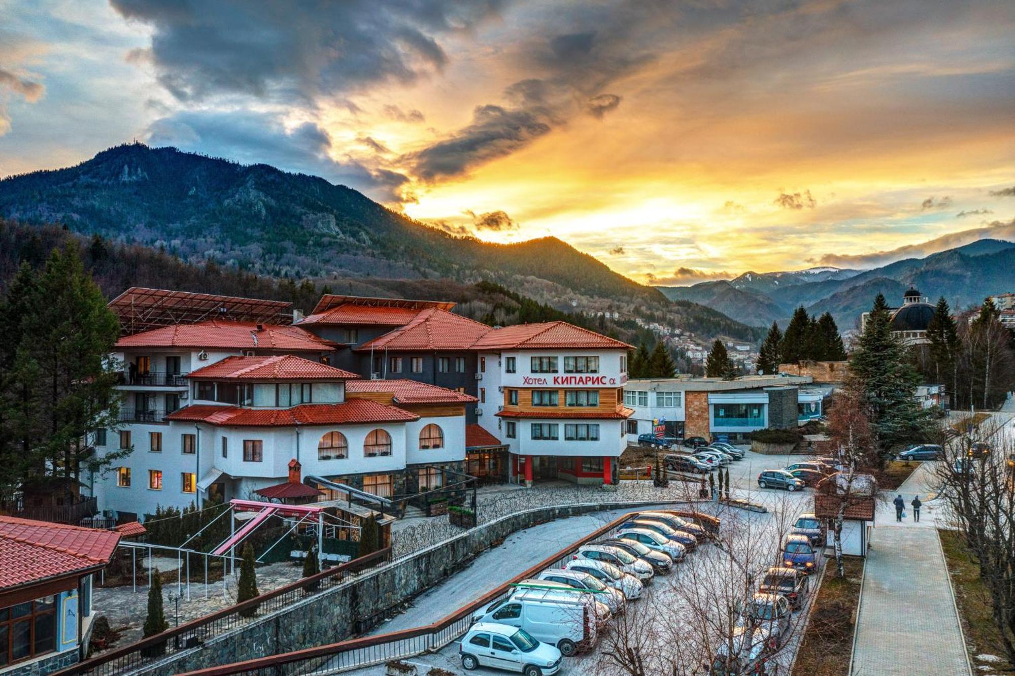 Spa Hotel Kiparis Smolan Zewnętrze zdjęcie